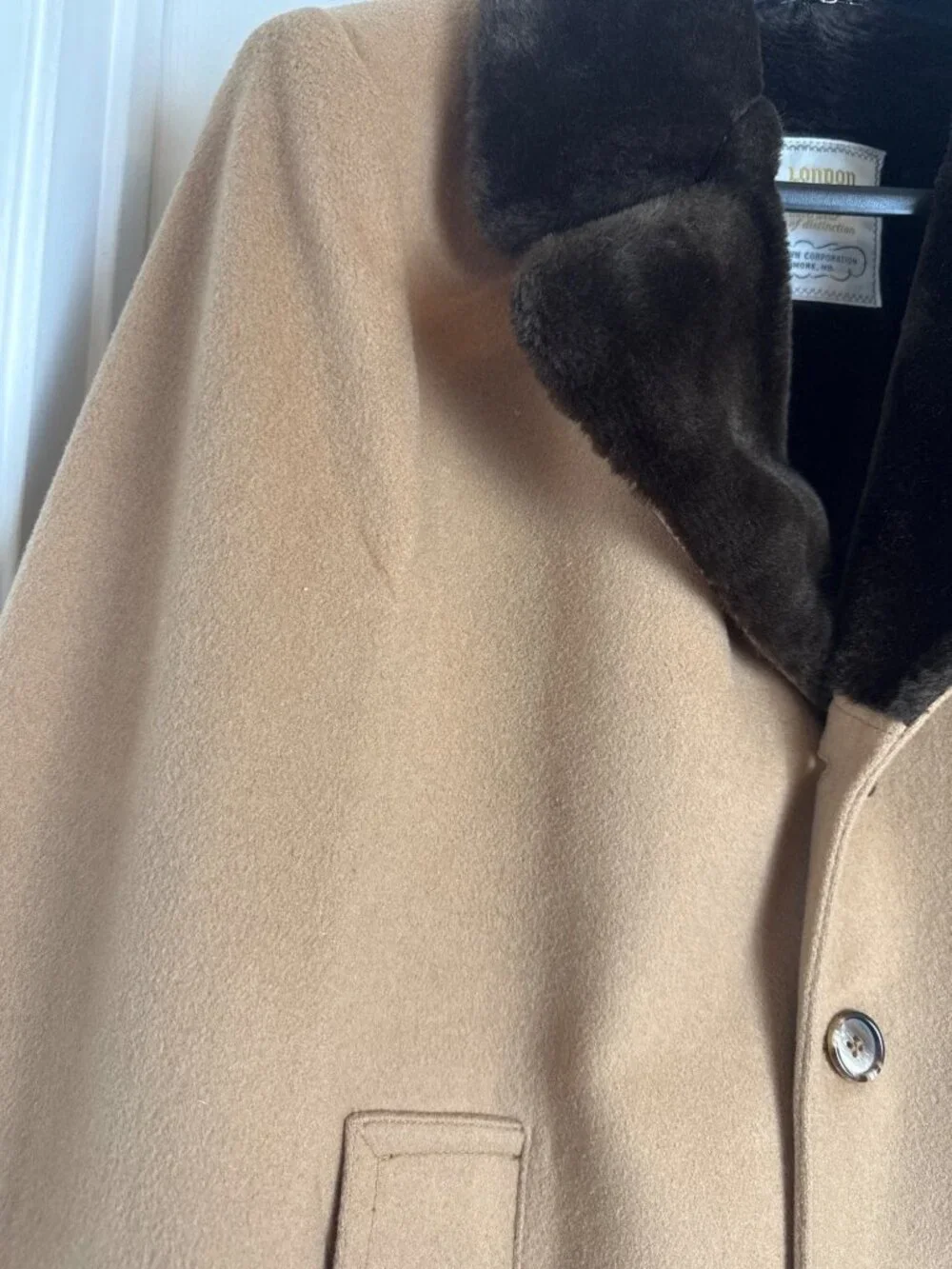 Vintage Men's London Fog Wool Camel Coat Brown Collar Size 42R Old Money
